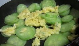 冬 瓜能炒吃吗,冬瓜炒菜，营养美味两不误